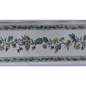 Sanitas Classic Series - Pre-pasted Vinyl Border 15 ft - Lt Pink Yellow Flowers